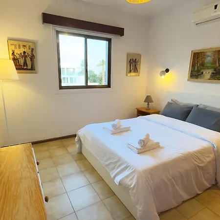 Sundybeach Beachfront 2bdr Dhekelia *