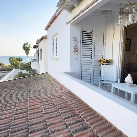 Sundy Beach Seaview 2Bdr Larnaka Dhekelia Apartament Larnaca