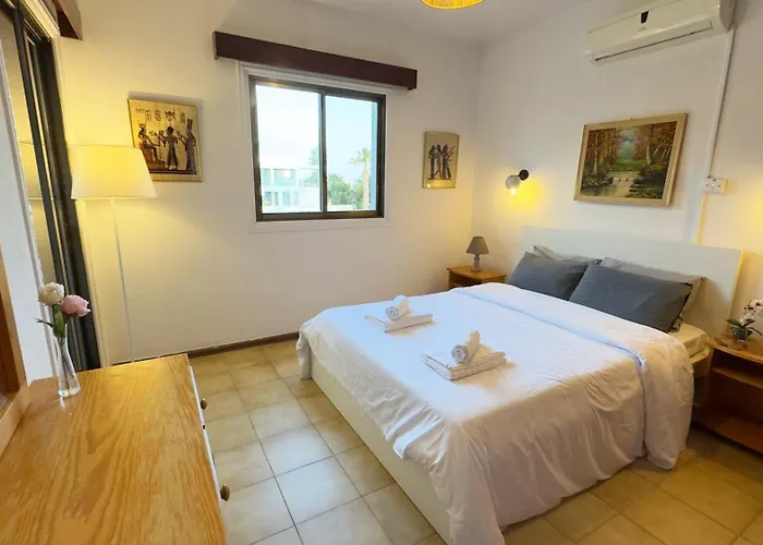 Sundy Beachfront 2bdr Dhekelia *